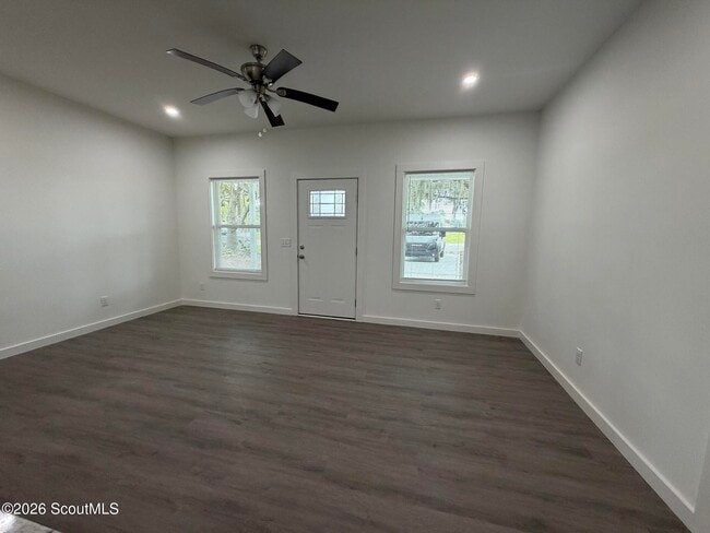 Photo - 656 Ridge Rd