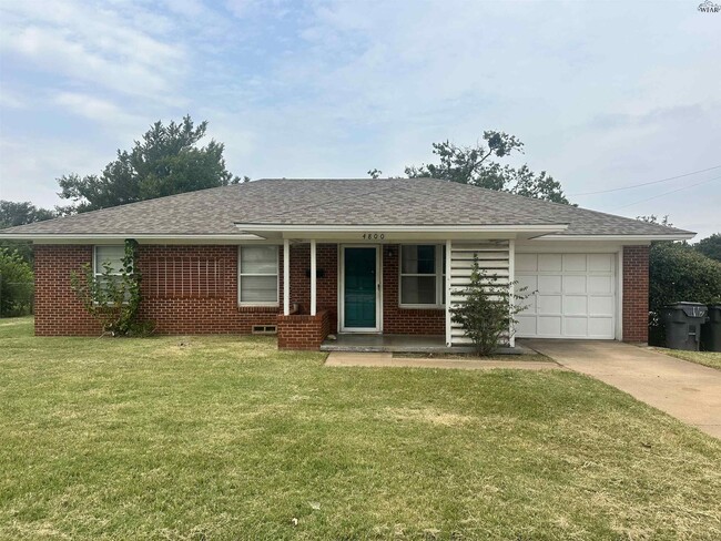 Photo - 4800 Earl St