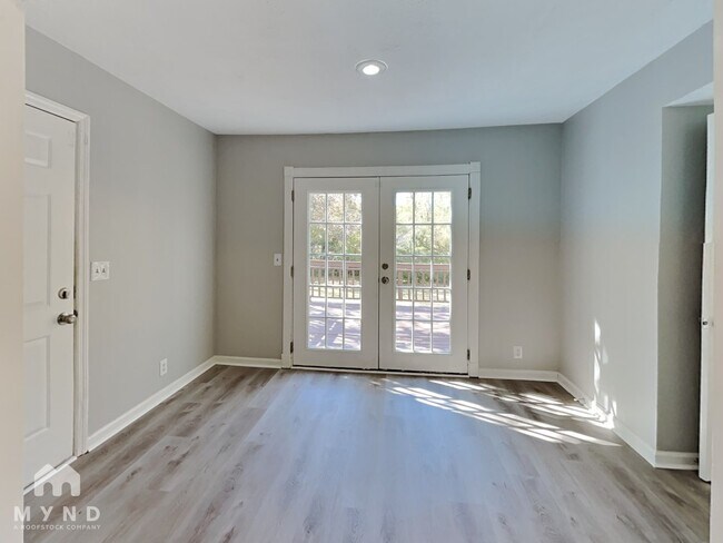 Photo - 2981 Owendale Dr