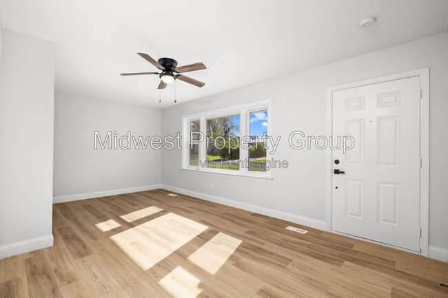 Photo - 1410 St Bernadette Ln