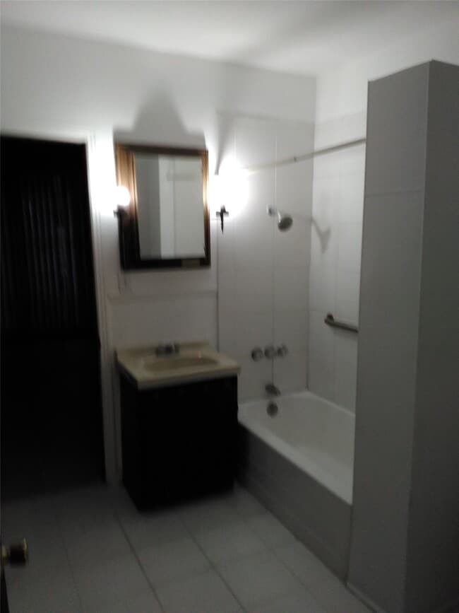 Photo - 4730 Orange St