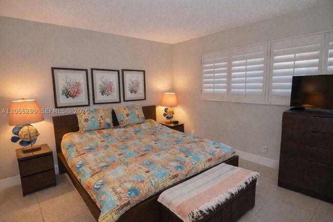 Building Photo - 3530 NW 52nd Ave Unit 509