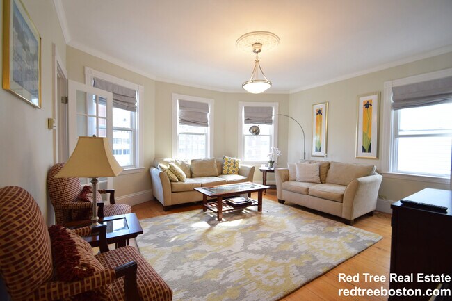 Photo - 62 Chestnut St Unit 3