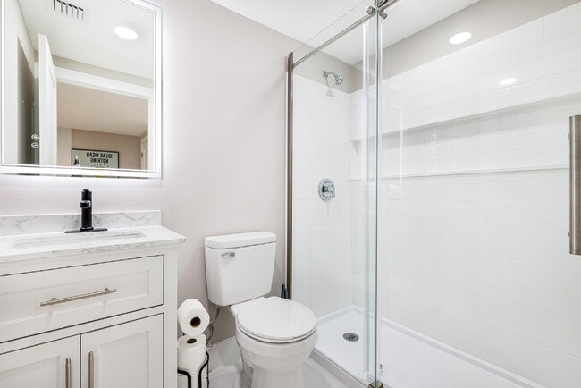 Photo - Englewood Padsplit Co-living Affordable Ho...
