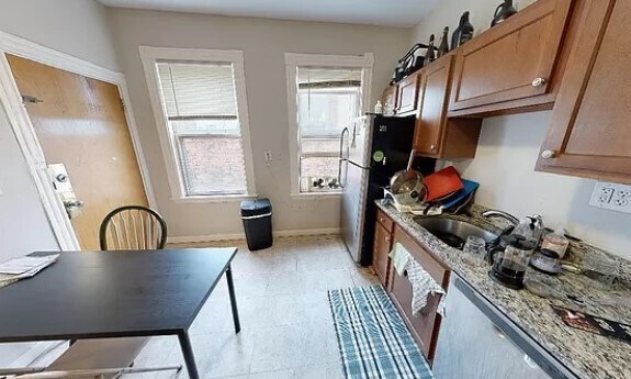 Photo - 10 Pleasant St Unit 3