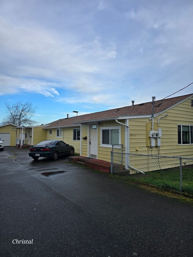 Photo - 3 Bedroom Duplex in Bremerton