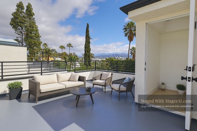 Photo - NEW CONSTRUCTION LUXURY 4 BED TOWNHOMES WITH ROOF DECKS Unidad #11814 1/2