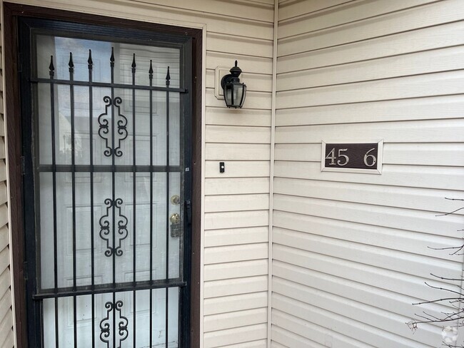 Building Photo - Recently updated Laurel Springs 2 bedroom ... Rental