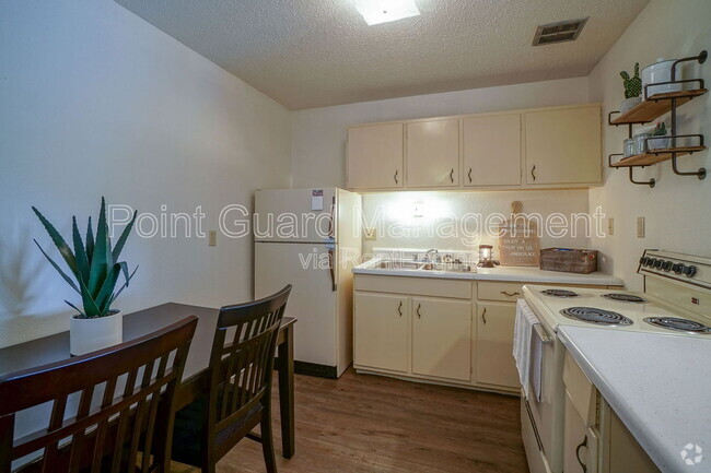 Building Photo - 1508 Oxford Pl Unit 18 Rental