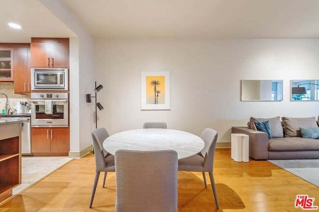 Photo - 10700 Wilshire Blvd Unit 201