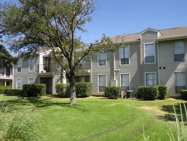 Photo - 3203 W Walnut Hill Ln Condo Unit c2