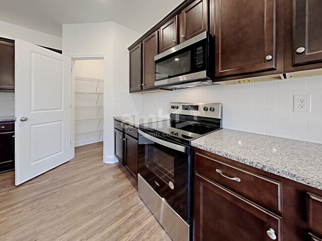 Photo - 5175 Valley Dr