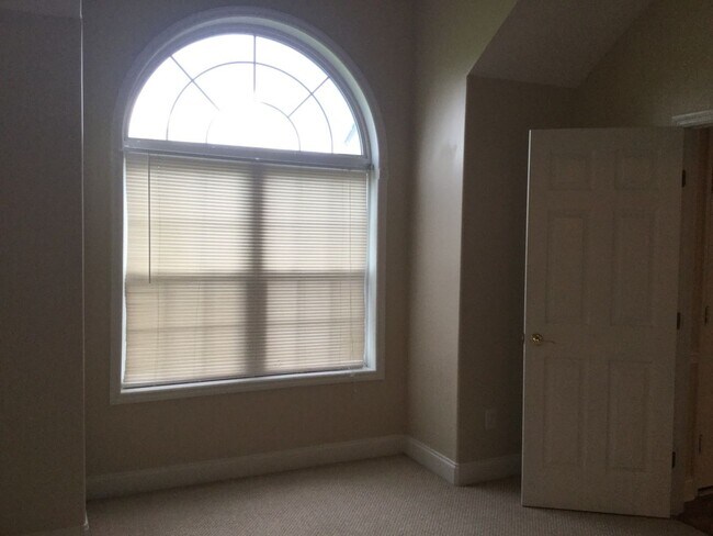 Photo - Centrally Located Home in New Bern-3 Bedroom With FROG