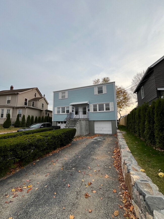 Photo - 7 Eclipse Ave Unit B