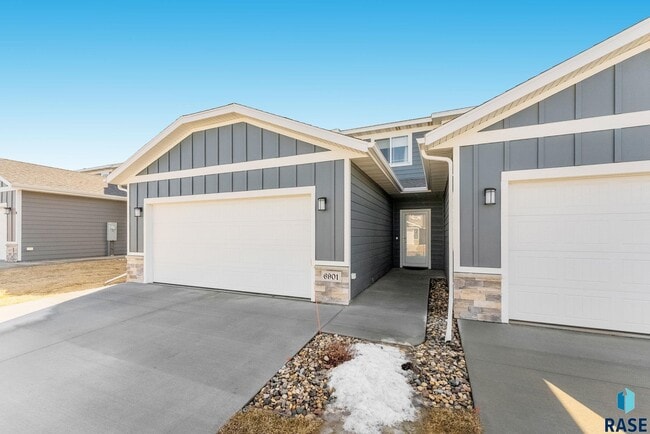 Building Photo - 6901 W Gresford Pl Rental
