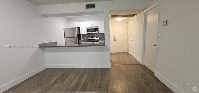 Building Photo - 8100 Geneva Ct Unit 540 Rental