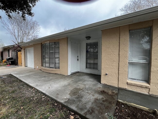 Photo - 4434 Donalbain Dr