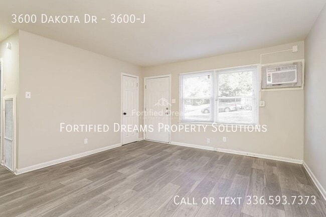 Photo - 3600 Dakota Dr Unidad 3600-J