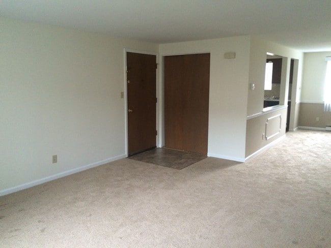 Photo - Aurora Village