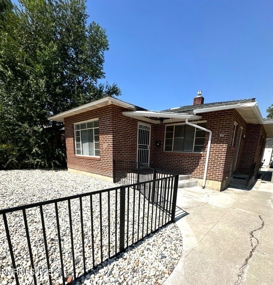 Building Photo - 411 Colorado River Blvd Rental