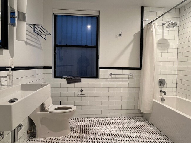 Photo - "Charming 2-Bedroom Apartment on Jefferson Ave – Your Ideal Brooklyn Retreat!"