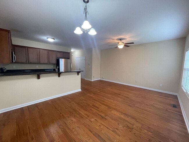 Photo - COTTAGE STYLE 4 BED/4 BATH - AVAILABLE AUG...