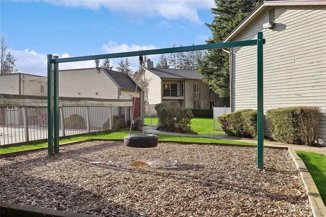 Photo - 17529 151st Ave SE Unit Renton