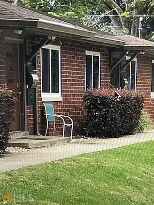 Photo - 360 Cherokee Ave SE