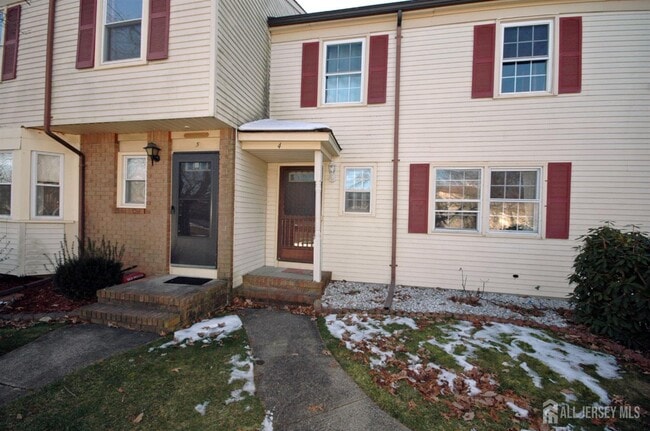 Building Photo - 4 White Oaks Dr