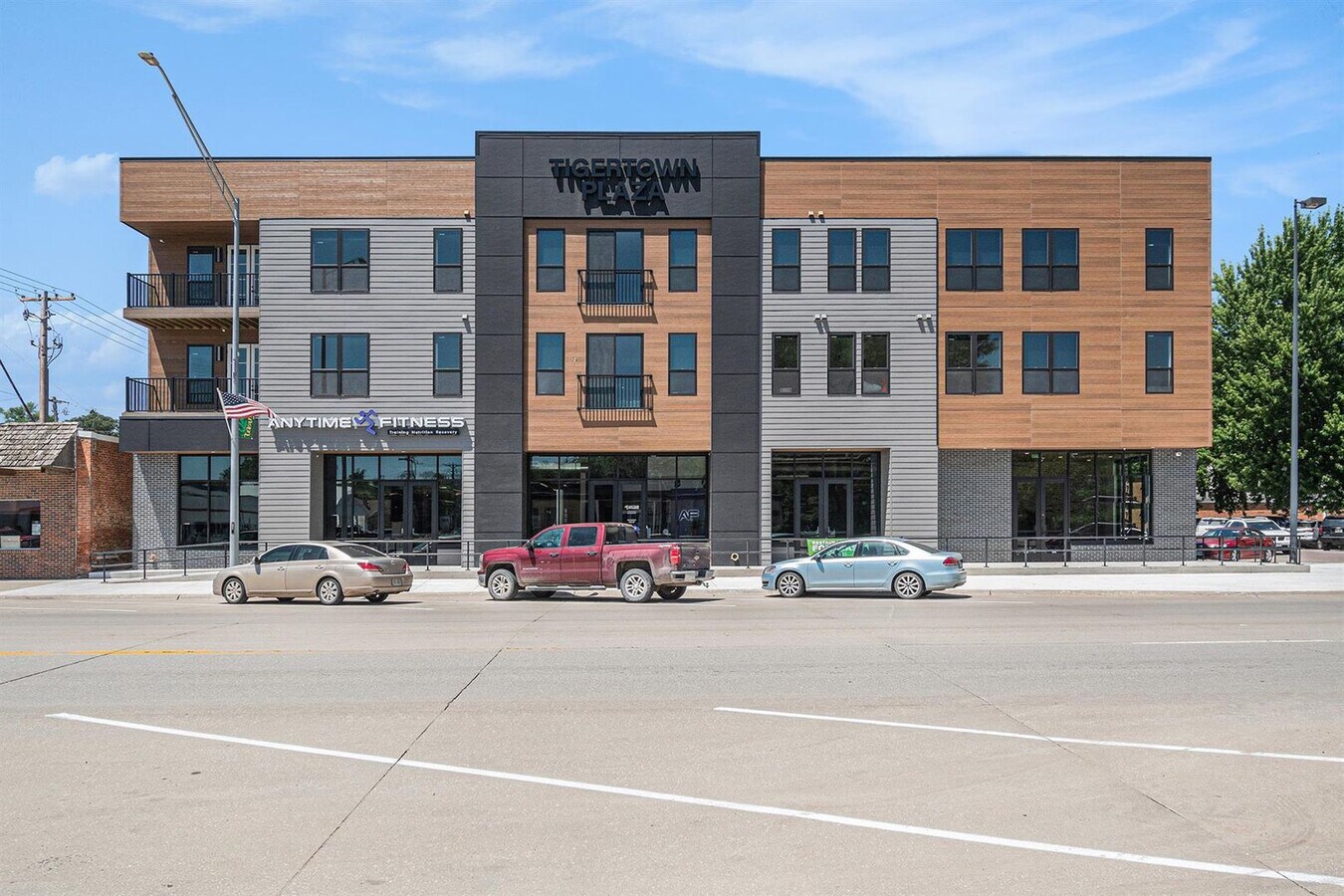 Tigertown Plaza - Tigertown Plaza