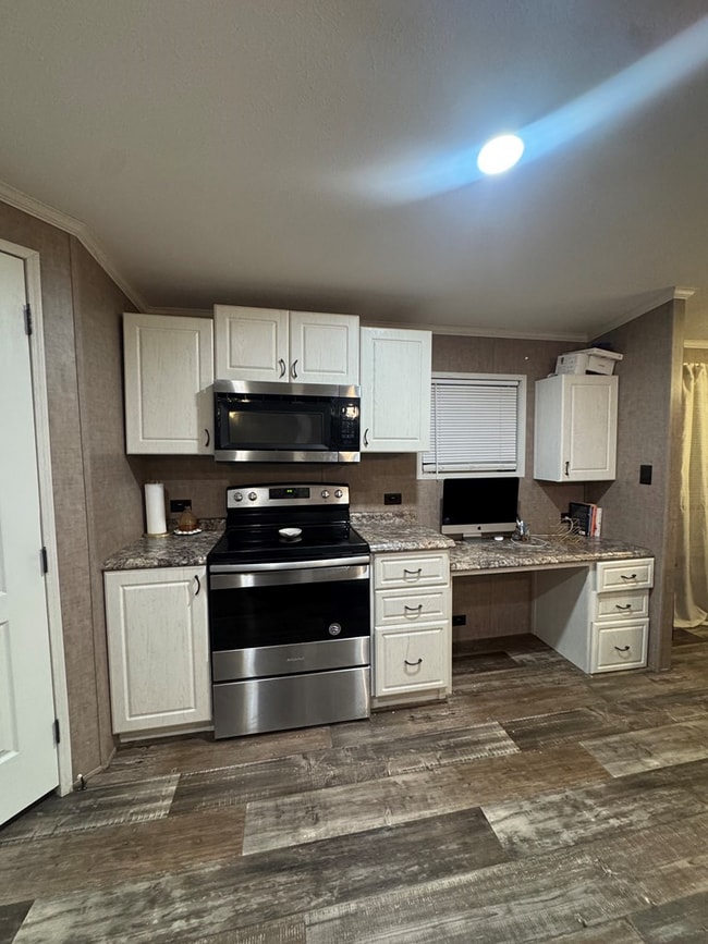 Photo - 4009 Northbrook Ln