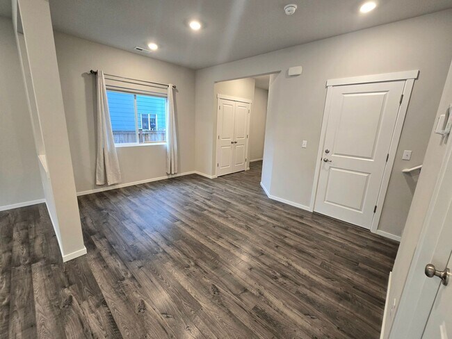 Photo - 3 Bedroom 2.5 Bath Home in Stanwood