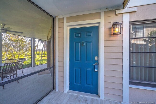 Photo - 331 Golfview Cir