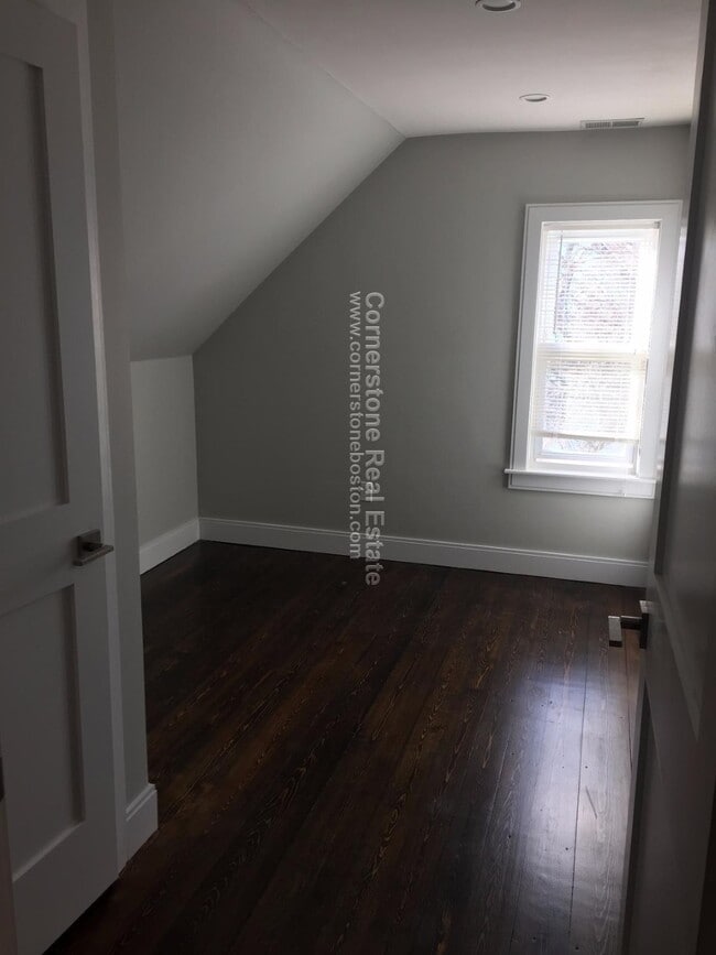 Photo - 19 Dorset St Unit 4