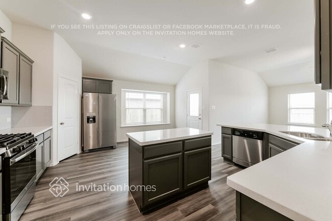 Photo - 417 Pollyann Trl