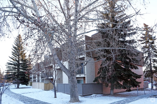 Photo - Pineridge Greene Apartments