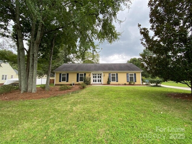 Building Photo - 1025 Thornsby Ln Rental