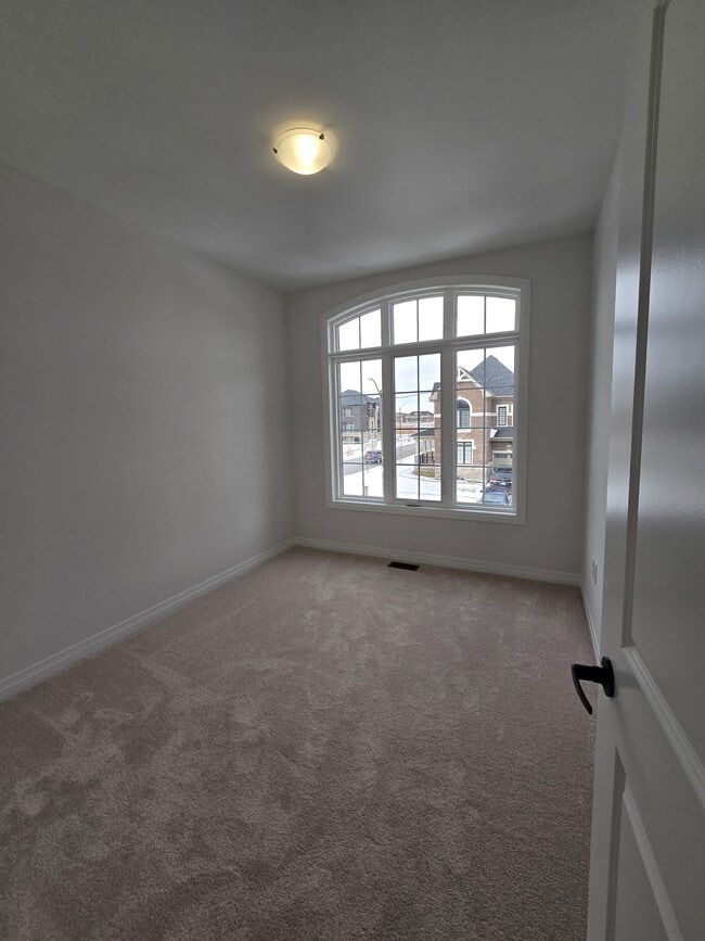 Photo - 45 Auckland Dr