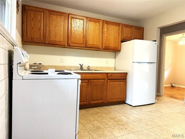Photo - 38 Fenwick Dr