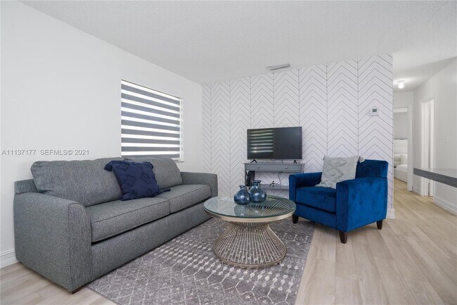 Photo - 20077 SW 87th Pl Unit 20077