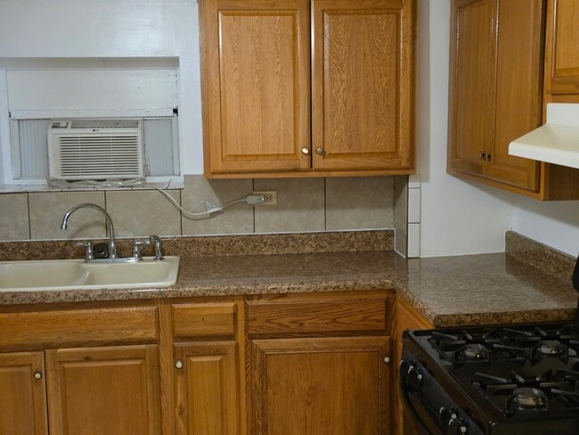 Photo - 1408 W 94th St Unit Garden Apartment