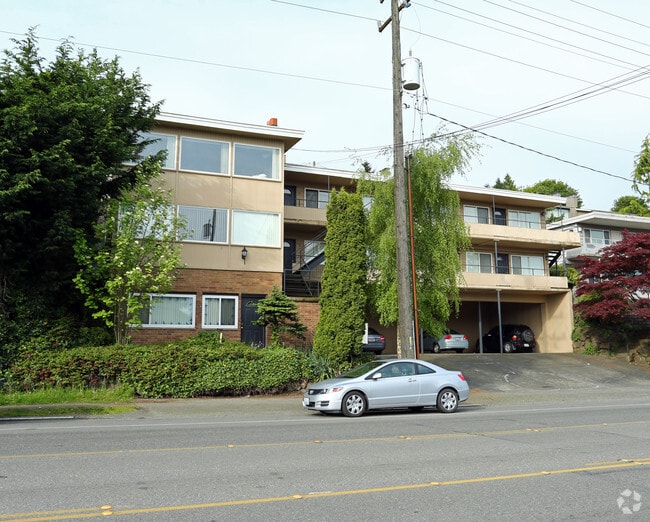 Photo - 845 W Nickerson St