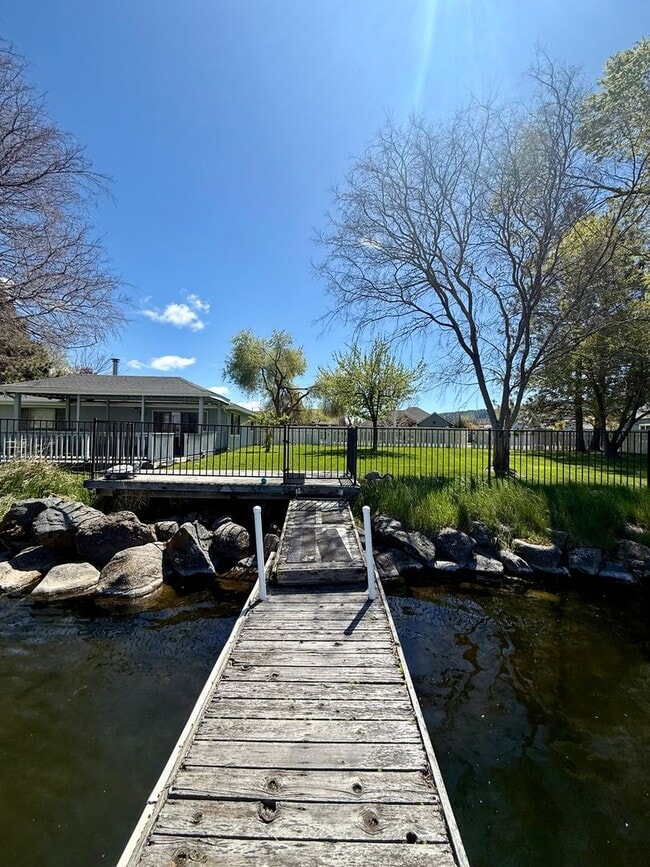 Photo - Hard to find 3 Bdrm, 2 Bath home in Harbor isles on the canal 2 miles to Sky Lakes Medical Ctr an...