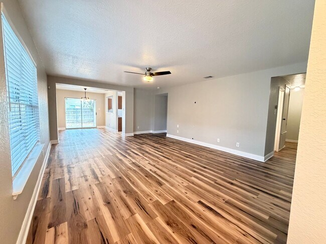 Photo - CUTE ONE STORY - 3 BEDROOM / 2 BATH HOME W...