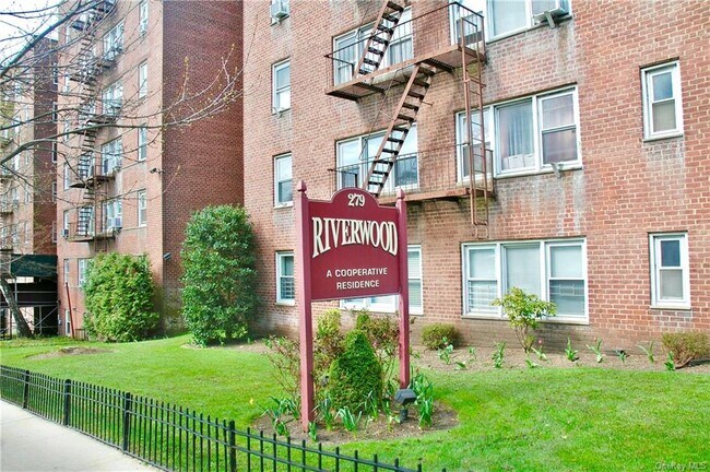 279 N Broadway 4H  