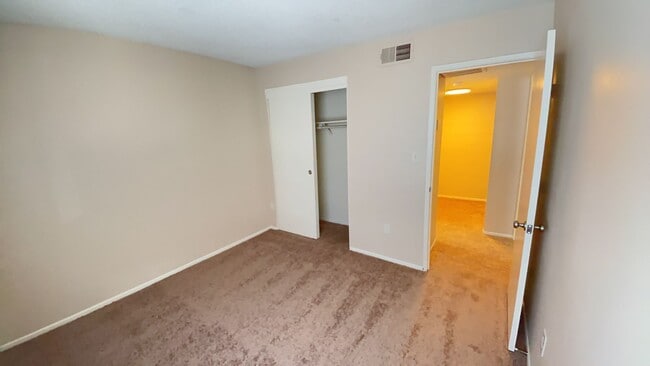 Photo - 5902 W Golden Ln Unit 1