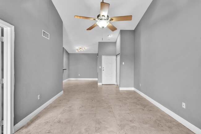 Photo - 2881 N Oakland Forest Dr