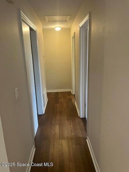 Photo - 978 Nagle Dr