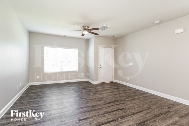 Photo - 5517 Cobblestone Glen Dr