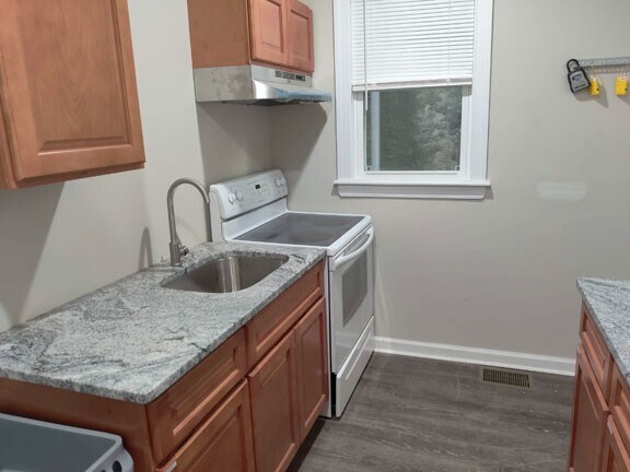 Photo - 917 W Duncannon Ave Unit 2R